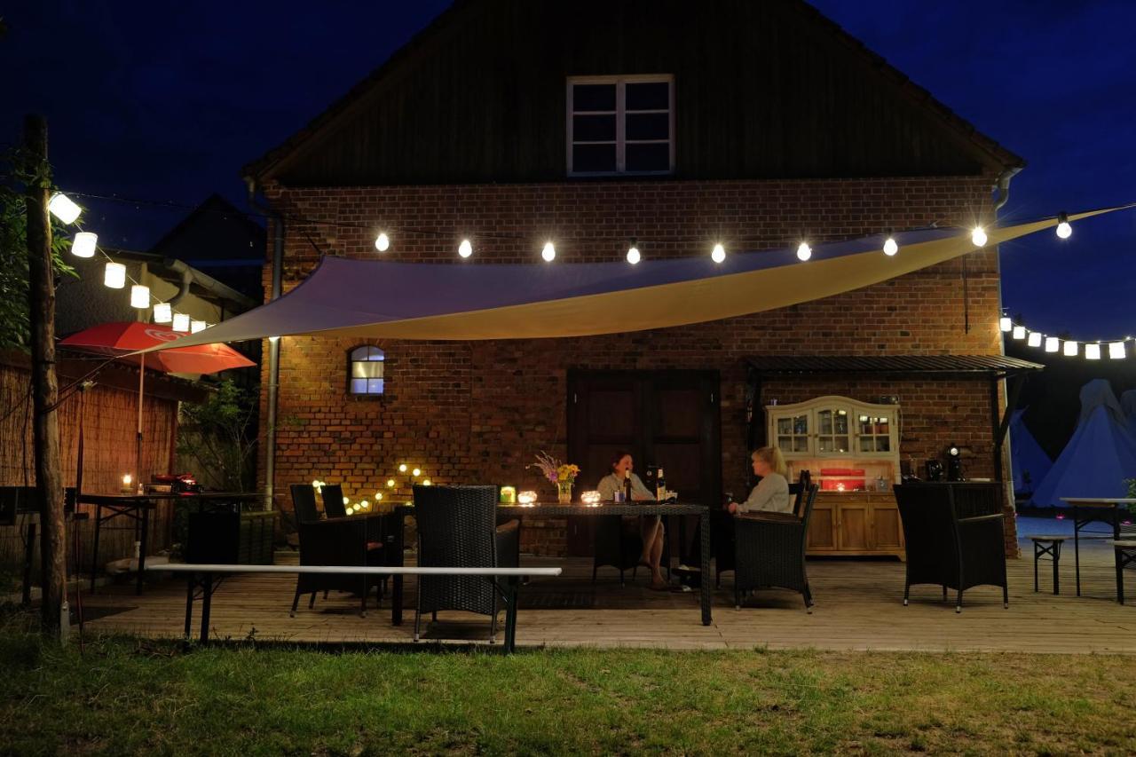 Hotel Kuckunniwi Tipidorf Tauche Zewnętrze zdjęcie