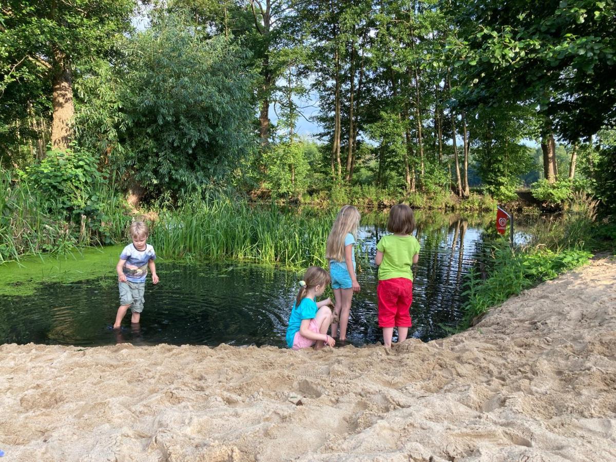 Hotel Kuckunniwi Tipidorf Tauche Zewnętrze zdjęcie